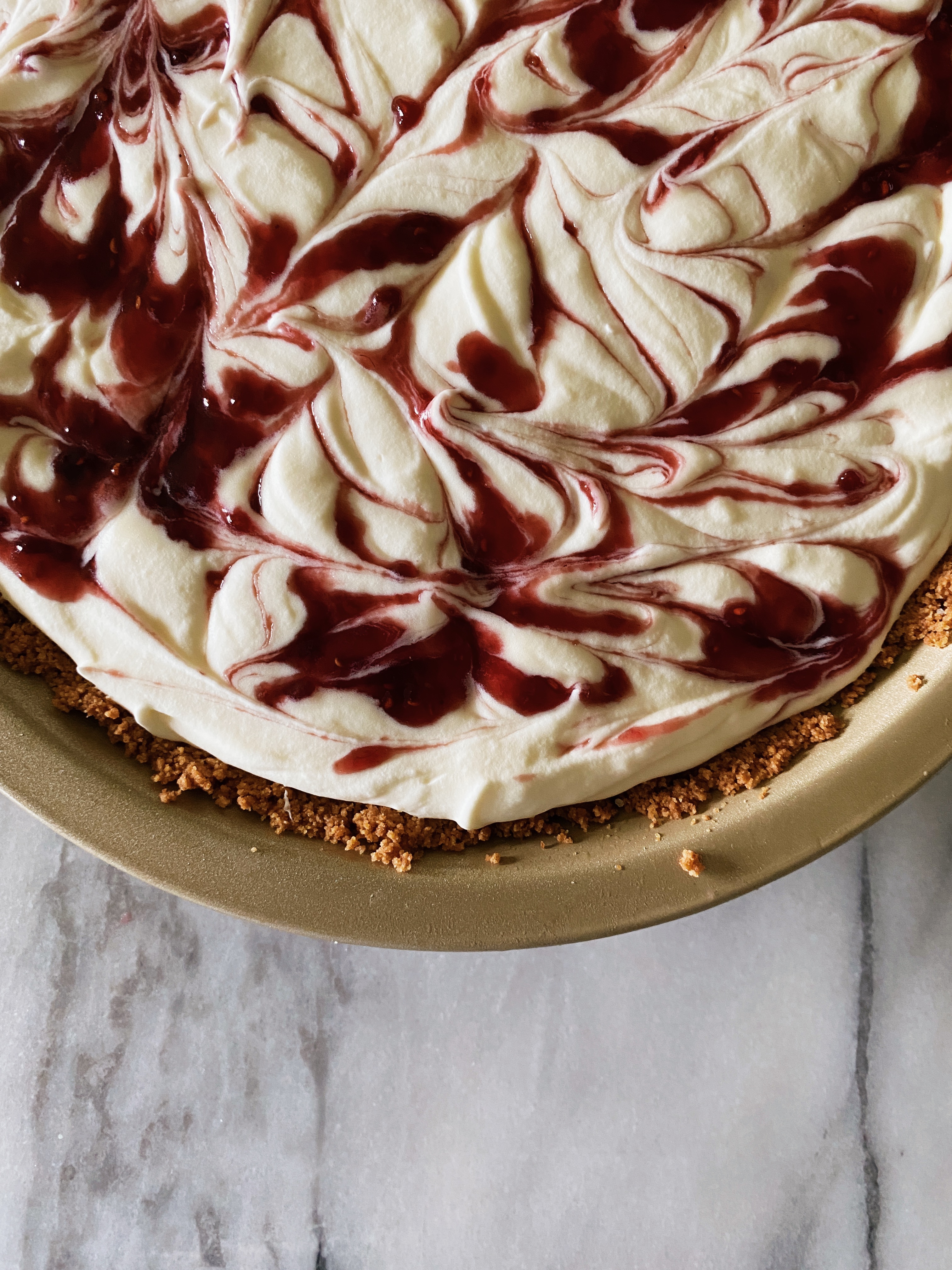 whole white chocolate raspberry pie